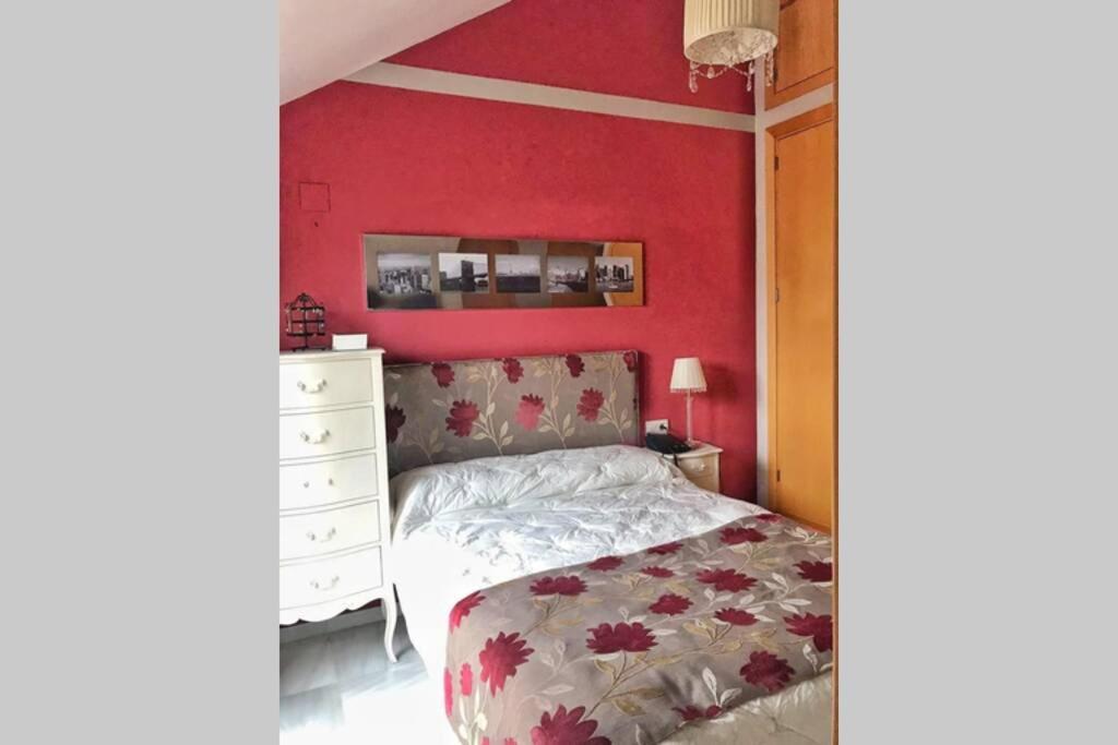 Duplex, Terraza, 10 Min Coche Centro Sevilla กามาส ภายนอก รูปภาพ