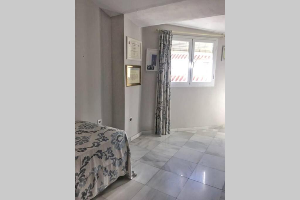 Duplex, Terraza, 10 Min Coche Centro Sevilla กามาส ภายนอก รูปภาพ